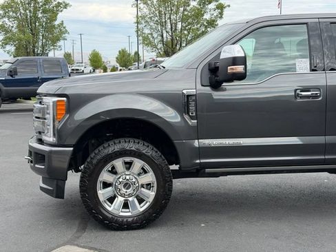 Used 2018 Ford F350 Platinum w/ Platinum Ultimate Package AWD/4WD image 9