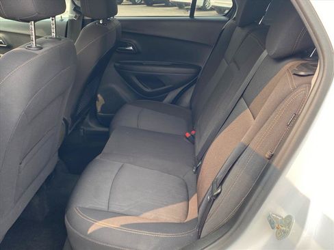 Used 2019 Chevrolet Trax LT AWD/4WD image 22
