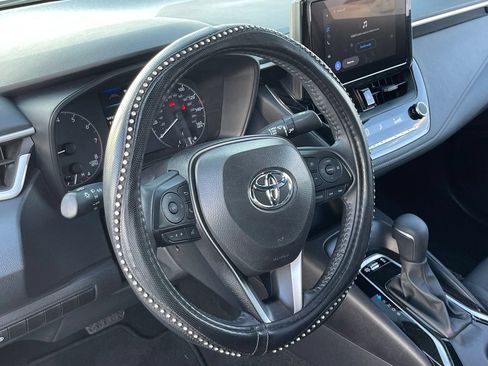 Used 2025 Toyota Corolla SE FWD image 8