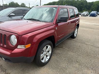 Used 2016 Jeep Patriot Latitude w/ Sun/Sound Group