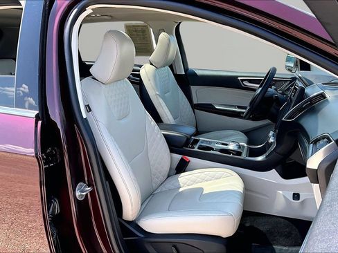Certified 2024 Ford Edge Titanium AWD/4WD image 7