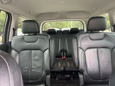 Used 2022 Jeep Grand Cherokee L Limited RWD image 27