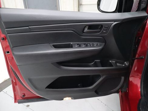 Used 2023 Honda Odyssey Sport image 11