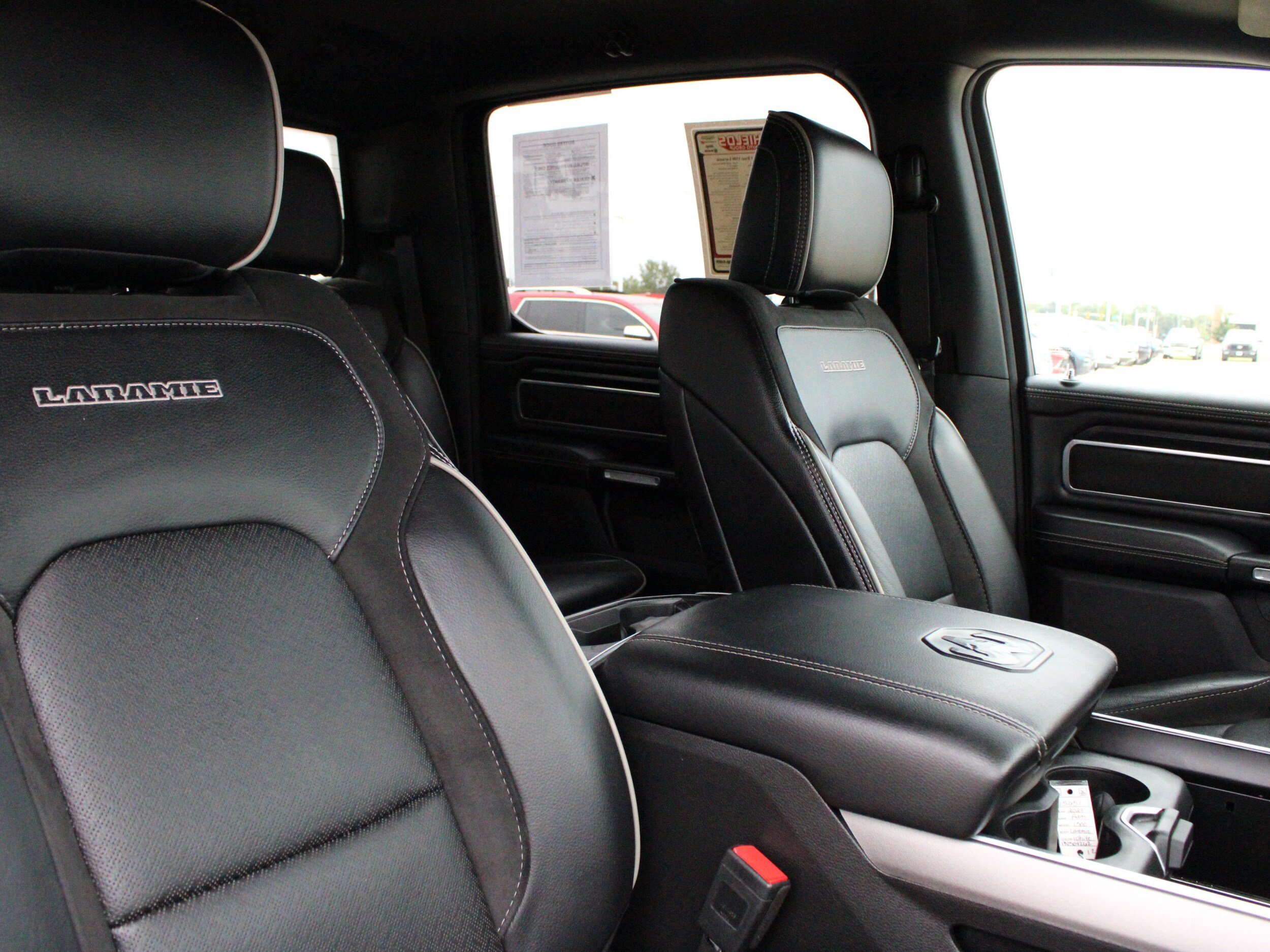 Used 2023 RAM 1500 Laramie AWD/4WD image 47