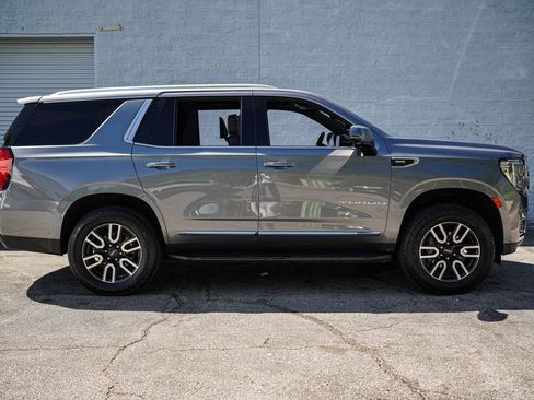 Used 2021 GMC Yukon SLT w/ SLT Premium Package image 18