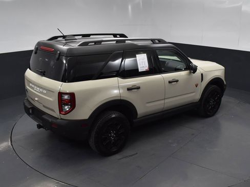 Used 2025 Ford Bronco Sport Badlands AWD/4WD image 15