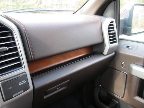 Used 2018 Ford F150 King Ranch w/ Equipment Group 601A Luxury image 75