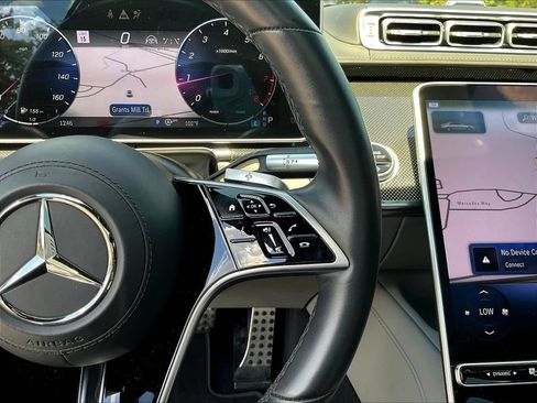 Certified 2023 Mercedes-Benz S 580 4MATIC Sedan image 14