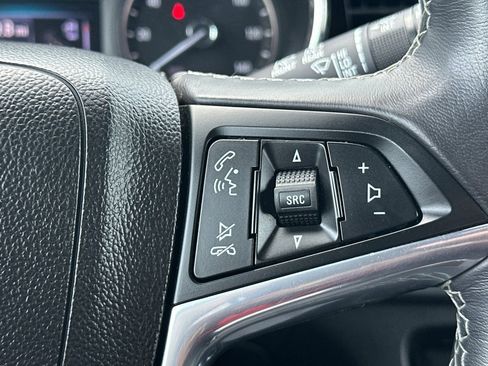 Used 2020 Buick Encore Preferred AWD/4WD image 33