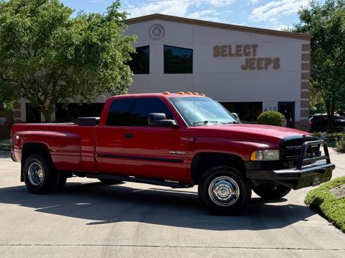 Used 2000 Dodge Ram 3500 Truck 2WD Quad Cab image 1