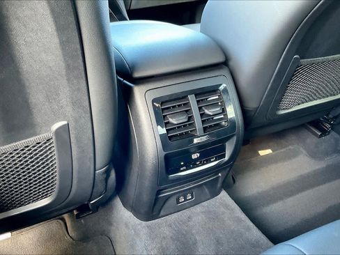 Used 2023 BMW X3 xDrive30i w/ Premium Package w/ZPA image 38