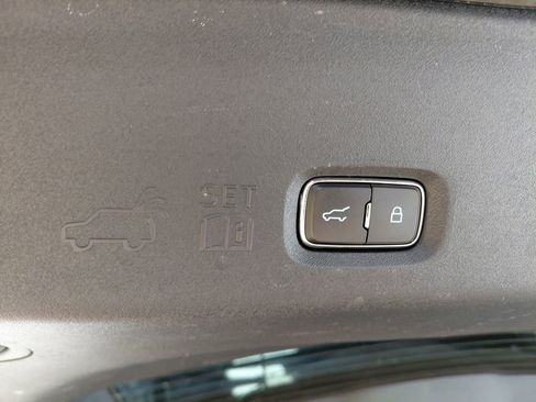 Certified 2025 Ford Expedition Active AWD/4WD image 45
