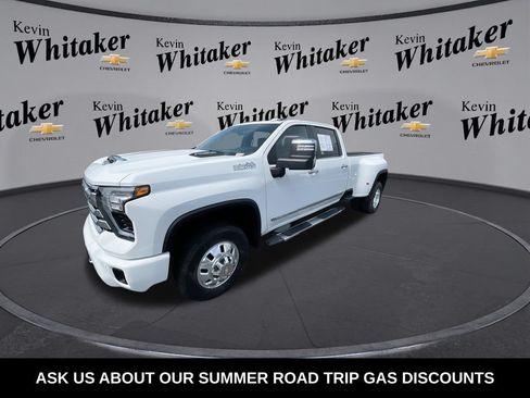 Certified 2026 Chevrolet Silverado 3500 High Country AWD/4WD image 5