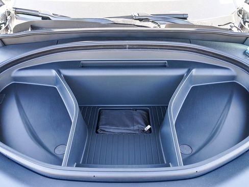 New 2025 Volvo EX90 Ultra image 13