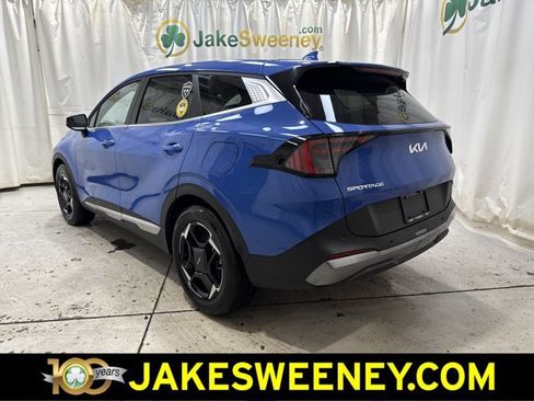 Used 2026 Kia Sportage EX FWD image 7