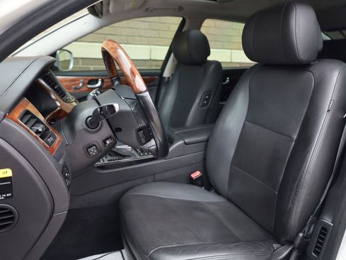 Used 2015 Hyundai Equus Signature RWD image 15