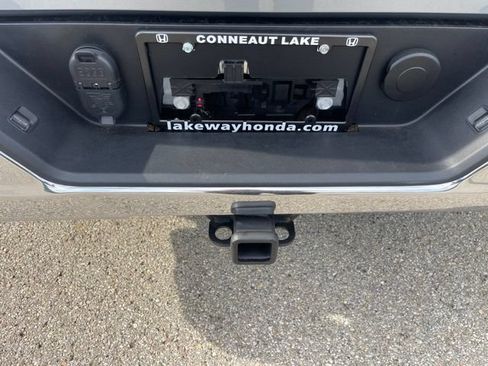 Used 2023 Chevrolet Silverado 1500 LT AWD/4WD image 23