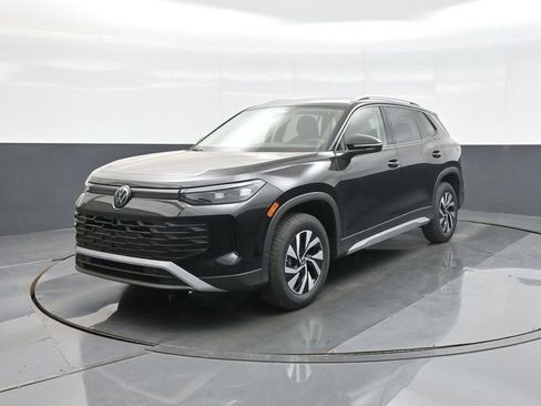 New 2026 Volkswagen Tiguan S AWD/4WD image 3