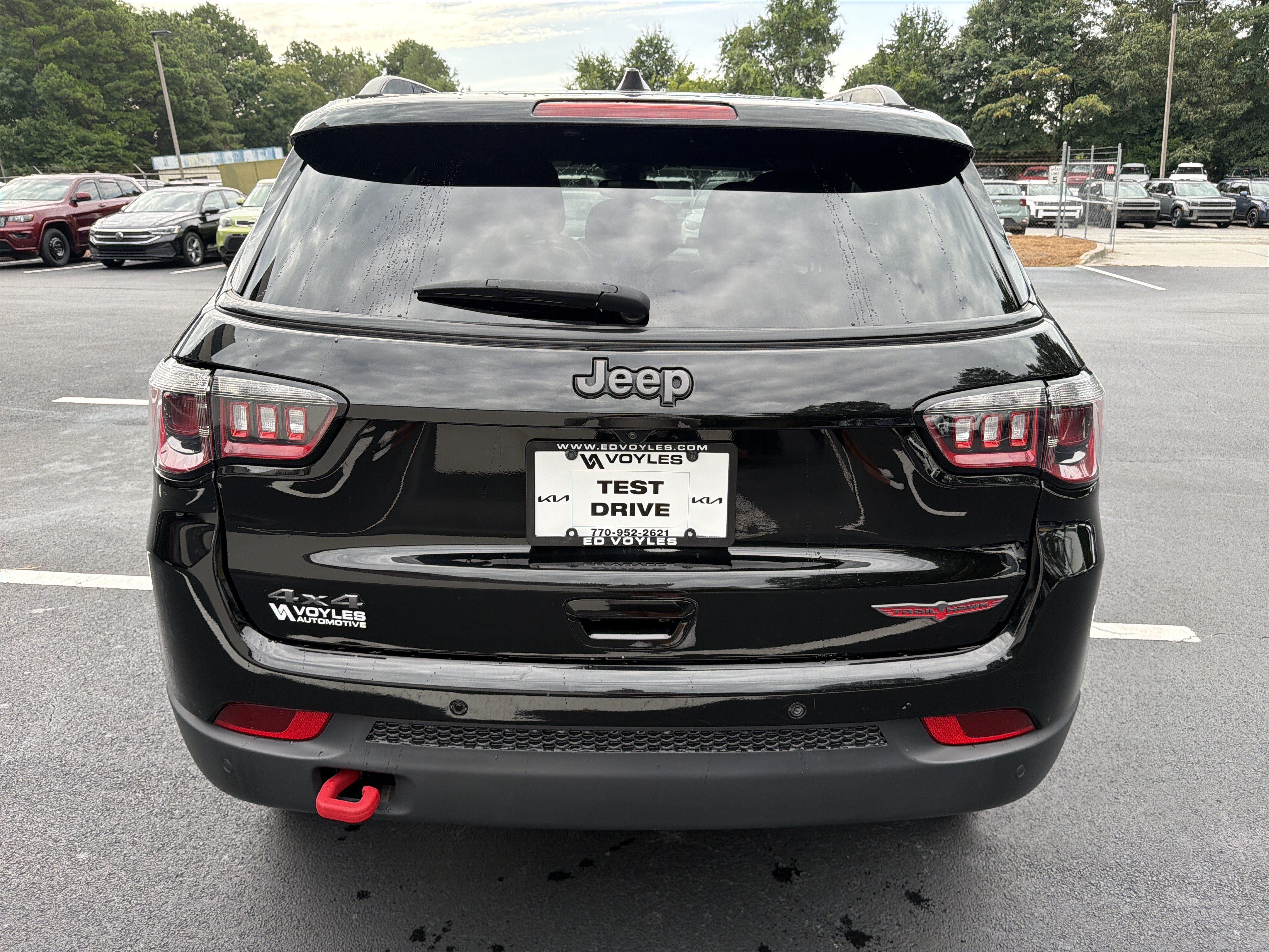Used 2024 Jeep Compass Trailhawk AWD/4WD image 6