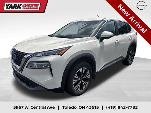 Certified 2023 Nissan Rogue SV AWD/4WD image 1