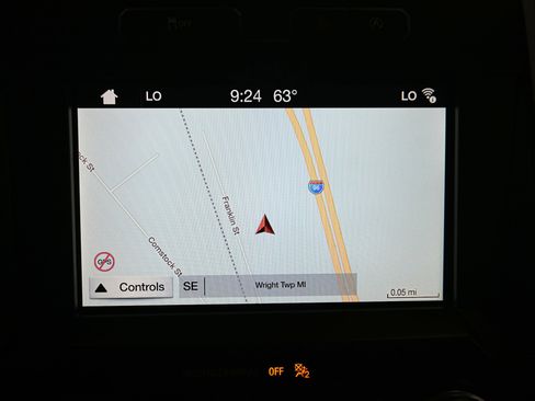 Used 2019 Ford F150 Lariat w/ Equipment Group 502A Luxury image 18