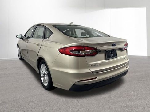 Used 2019 Ford Fusion SE FWD image 30