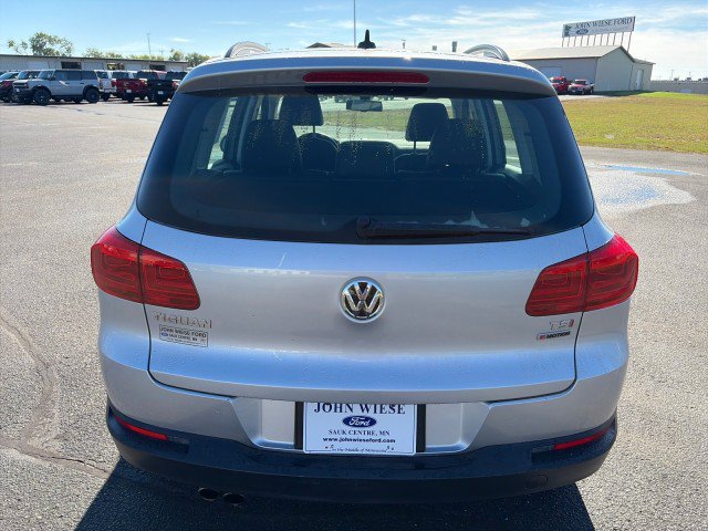 Used 2017 Volkswagen Tiguan S AWD/4WD image 4
