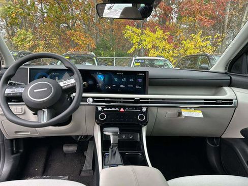 New 2026 Hyundai Tucson SEL image 6