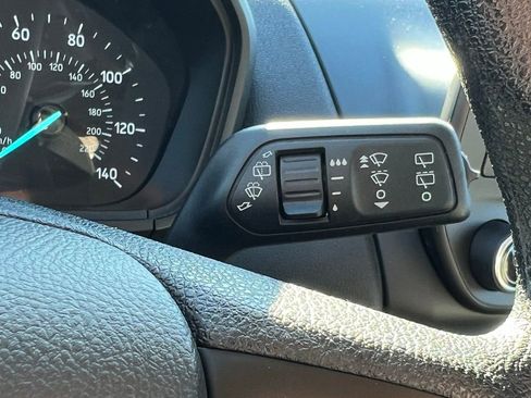 Used 2018 Ford EcoSport S image 32