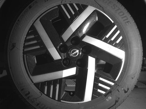 Used 2025 Nissan Kicks SV image 14