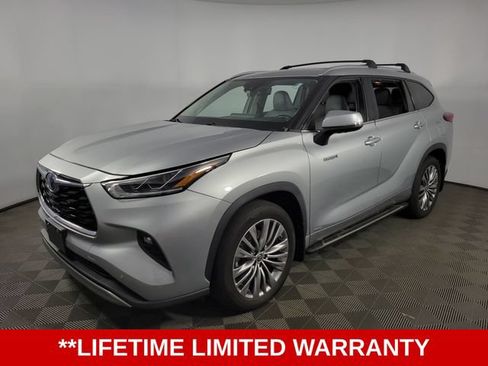 Used 2020 Toyota Highlander Platinum AWD/4WD image 3