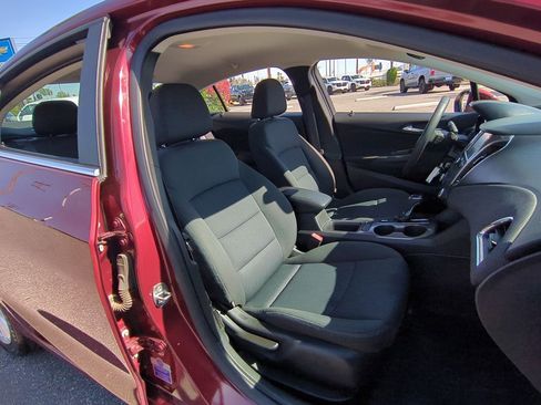 Used 2016 Chevrolet Cruze LT image 24