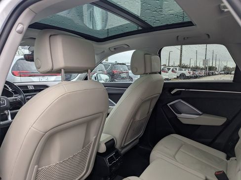 Used 2024 Audi Q3 2.0T Premium image 19