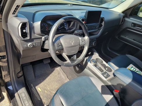 Used 2021 Ford Bronco Sport Outer Banks w/ Outer Banks Package image 17