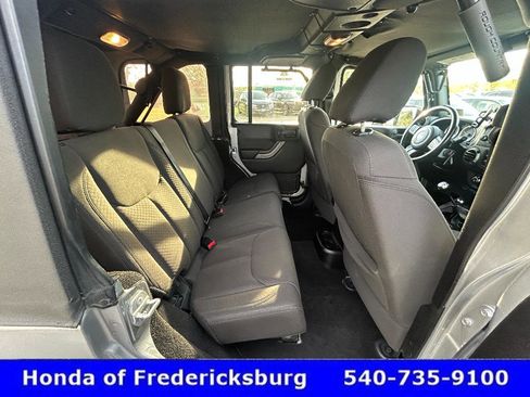 Used 2015 Jeep Wrangler Unlimited Sport w/ Quick Order Package 23S AWD/4WD image 24