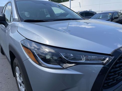 Used 2023 Toyota Corolla Cross L FWD image 4