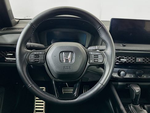 Used 2023 Honda Accord Sport image 17