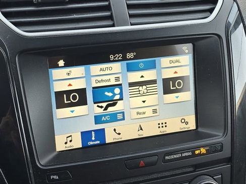 Used 2018 Ford Explorer XLT w/ Equipment Group 202A FWD image 32