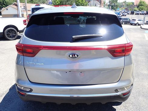 Used 2020 Kia Sportage LX AWD/4WD image 5