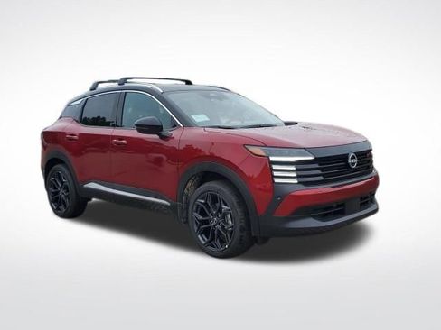 New 2026 Nissan Kicks SR image 7