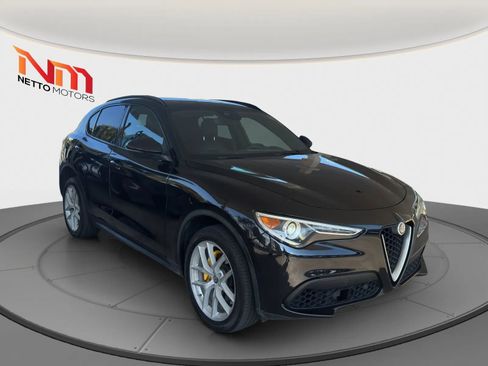 Used 2018 Alfa Romeo Stelvio Ti Sport image 7