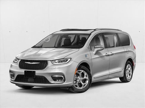 Used 2023 Chrysler Pacifica Touring-L FWD image 1