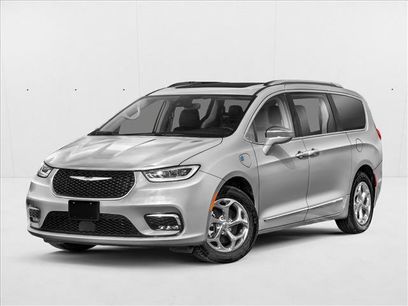Used 2023 Chrysler Pacifica Touring-L