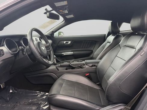 Used 2020 Ford Mustang Premium RWD image 17