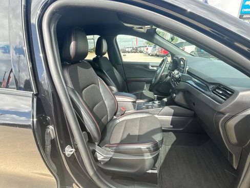 Used 2025 Ford Escape ST-Line Select AWD/4WD image 29