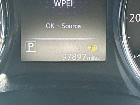 Used 2018 Nissan Rogue Sport SV AWD/4WD image 28