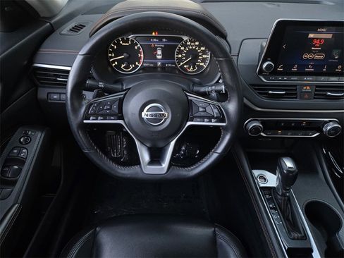 Used 2021 Nissan Altima 2.5 SR image 13