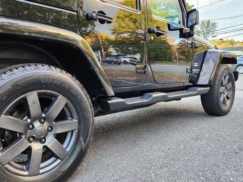 Used 2015 Jeep Wrangler Unlimited Sahara image 18