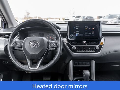 Used 2023 Toyota Corolla Cross LE AWD/4WD image 15