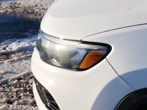 Used 2023 Jeep Compass Limited image 15